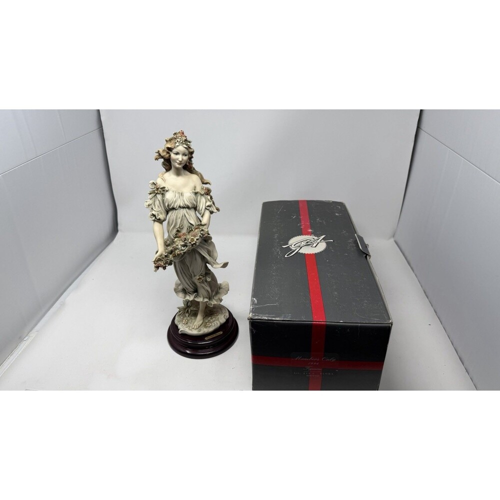 Florence Giuseppe Armani Figurine. Flora 1994 212C Members Only Made In Italy